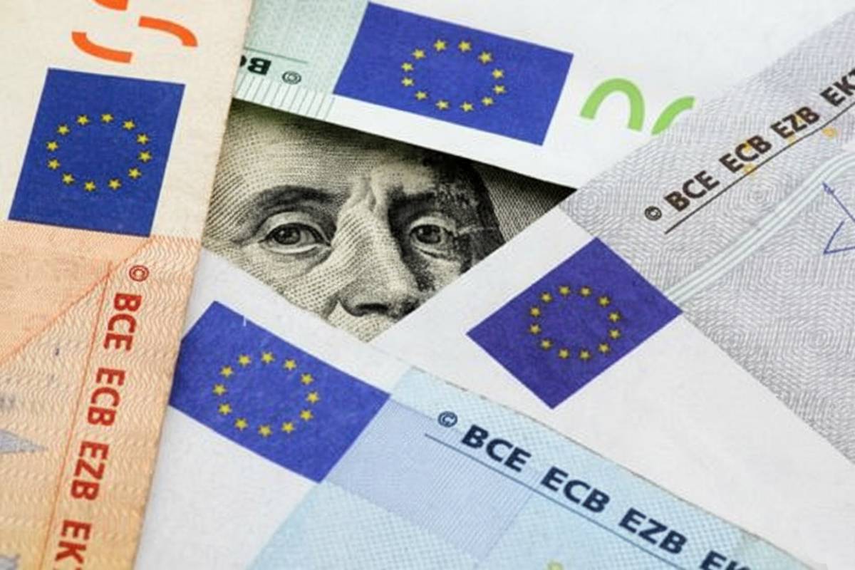 ارزش یورو در برابر دلار تحت فشار قرار گرفته است