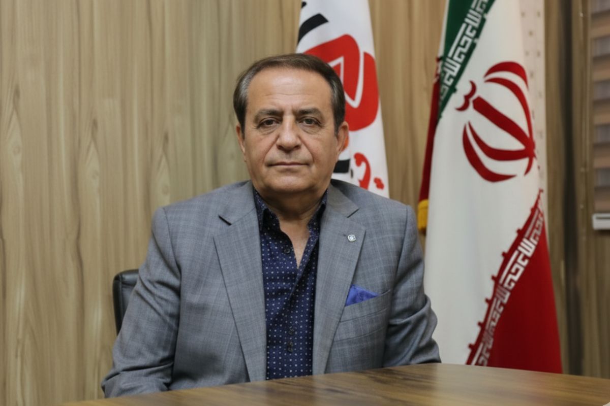 تبلیغات سکه و شمش خارجی در شبکههای اجتماعی خریداران را به خرید مصنوعات غیرقانونی ترغیب میکند. تنها خرید حضوری از فروشندگان معتبر ایمن است.