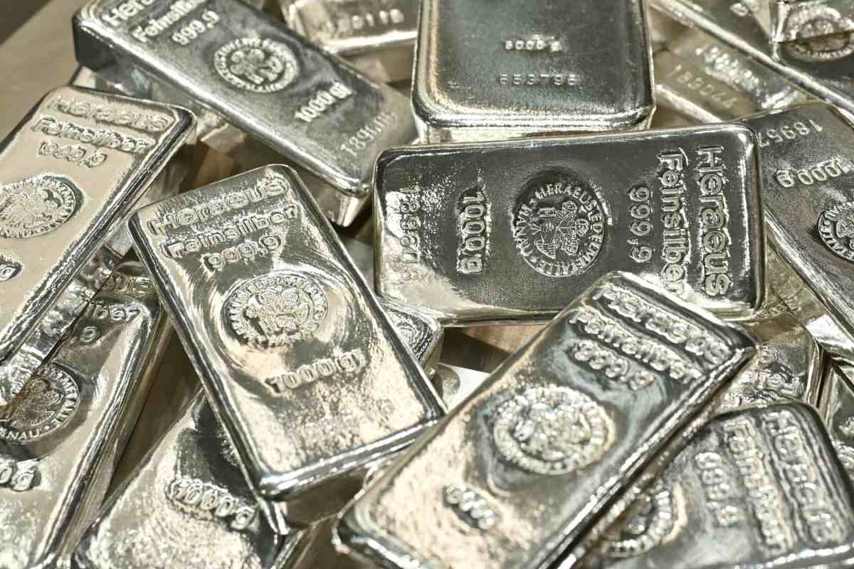 نقره رکورد زد؛ چرا قیمتها همچنان صعودی است؟