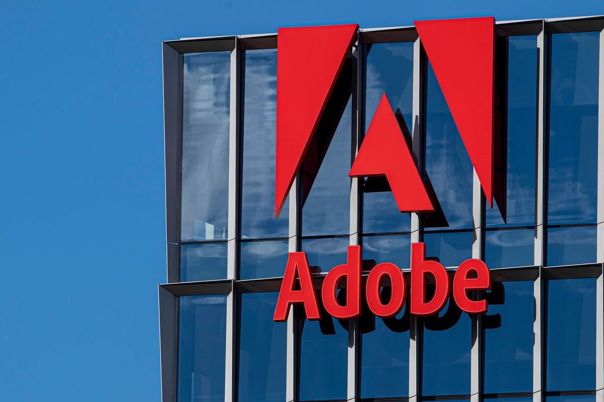 تحلیلگران بازار به بررسی عملکرد ادوبی (Adobe) پیش از گزارش مالی ۱۰ دسامبر ۲۰۲۵ پرداخته و رشد احتمالی سهام را پیش‌بینی کردند.